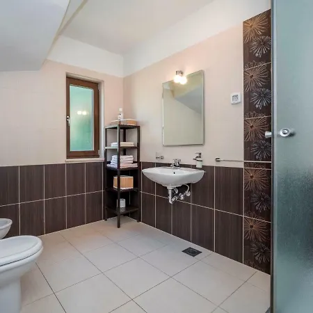 Dorijano By Interhome בית נופש